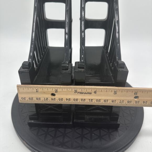 Golden Gate Bridge Hard Plastic Bookends - Picture 6 of 7